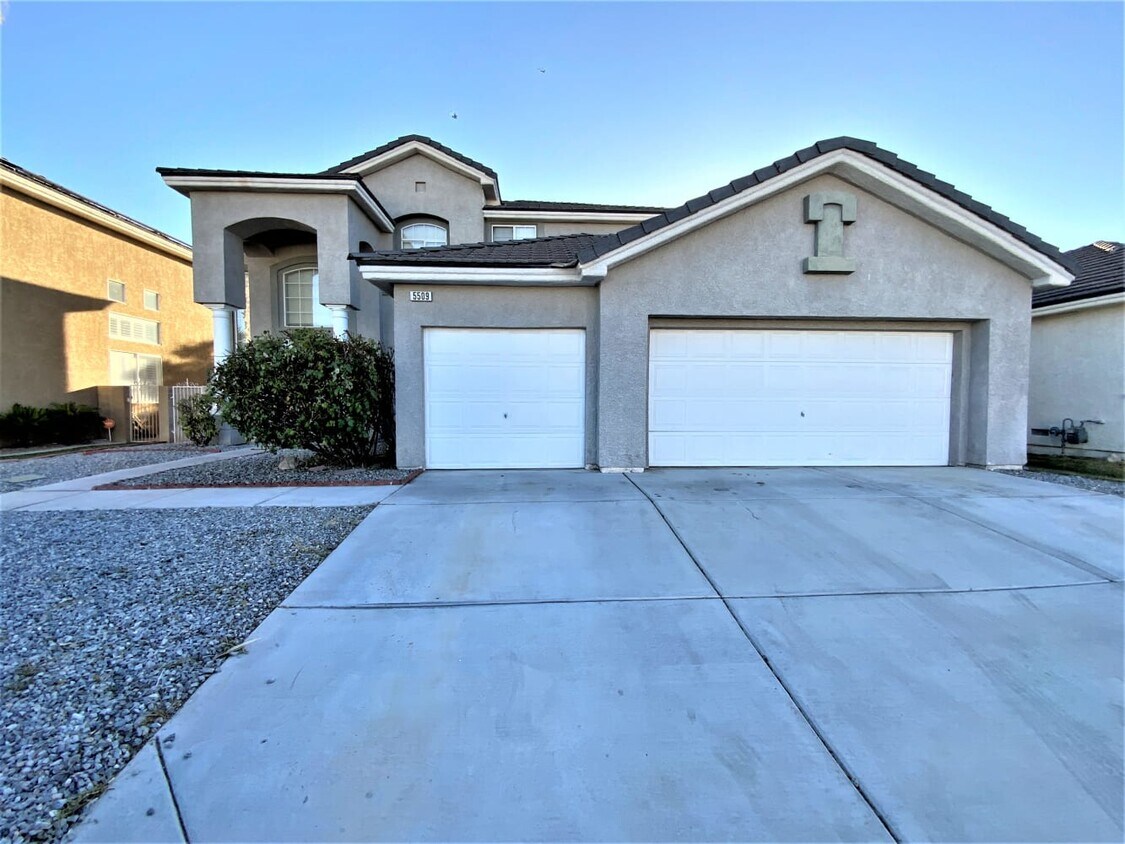 Primary Photo - 5509 Flora Spray Street