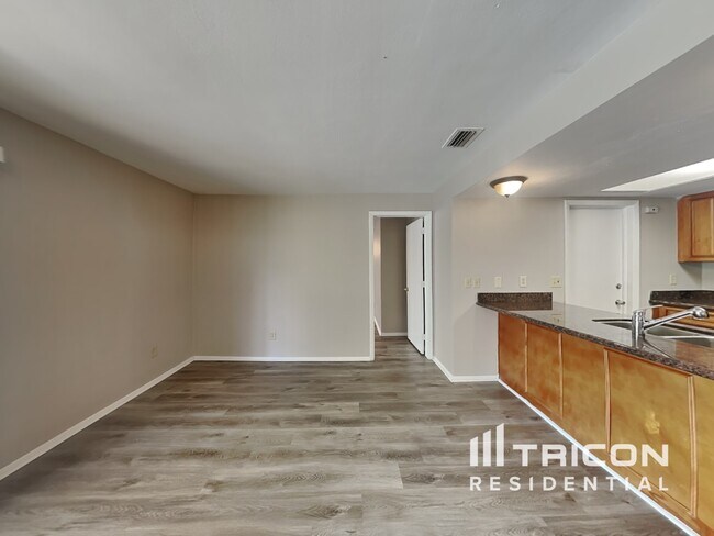 Foto del edificio - 730 College Hill Drive Clearwater FL