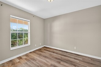 Building Photo - 1826 NE 18th Ave