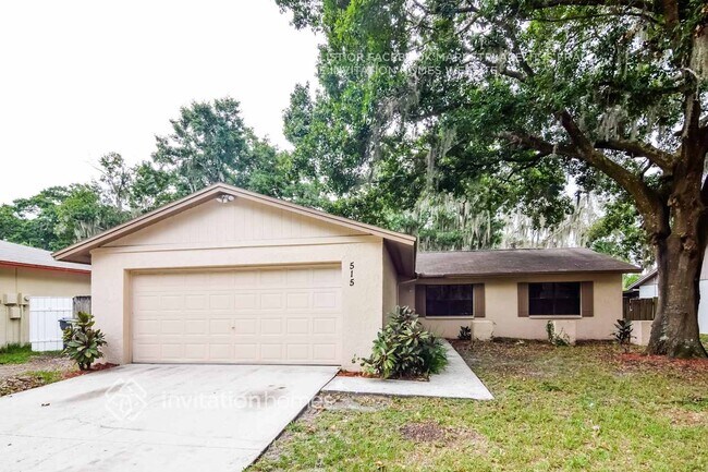 Building Photo - 515 Wynnwood Dr