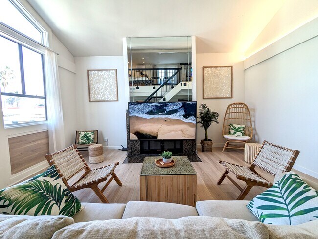 Foto del edificio - 1415 E Ocean Blvd