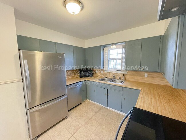 Building Photo - 3105 44th St