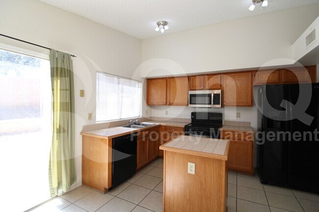 Foto del edificio - 4715 E Piedmont Rd