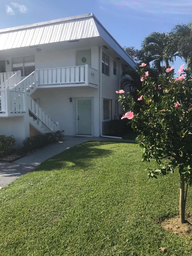 2929 SE Ocean Blvd Unit 1027, Stuart, FL 34996 Condo for Rent in