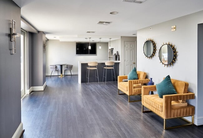 Photo - Andover House