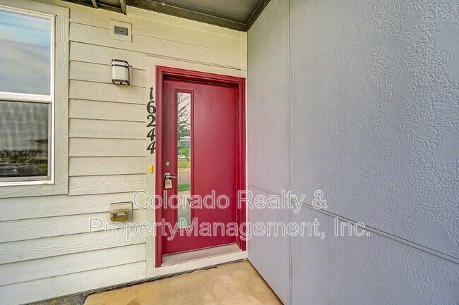 Foto del edificio - 16244 E 47th Dr