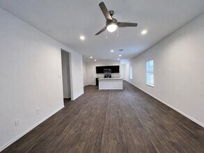 Building Photo - 14918 Cypress Holw Dr