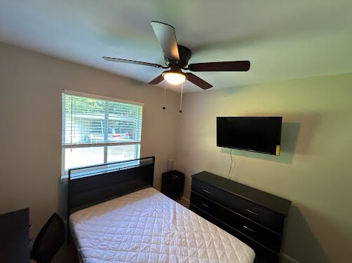 Foto del edificio - 2500 Fallcreek St