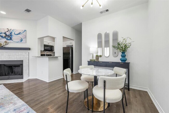 Foto del edificio - 915-22nd 1/2 W 22 1/2 St