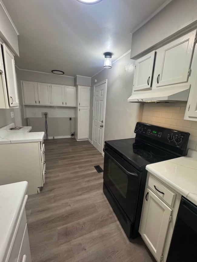 Building Photo - 318 N 18th St