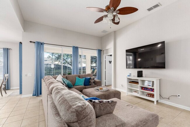 Foto del edificio - 7782 Basnett Cir