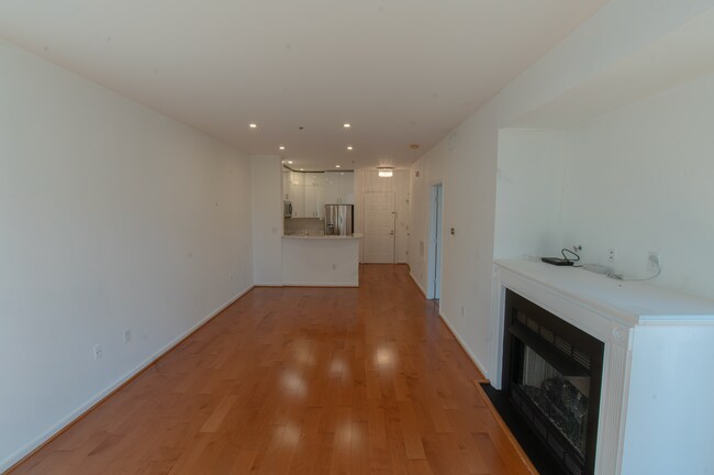 Foto del edificio - 1645 International Dr