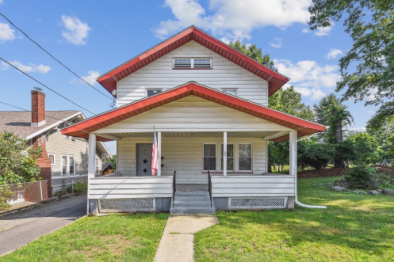 Foto principal - 27 Manning Ave