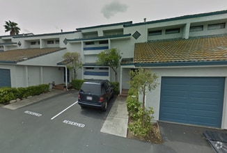Building Photo - 1515 Trawler St