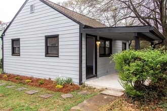 Building Photo - 2418 Crestview Ave