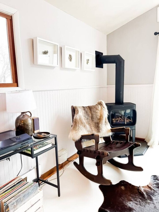 Building Photo - 3924 Hamden Hill Rd