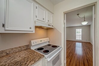 Building Photo - 6402 Del Monte Dr