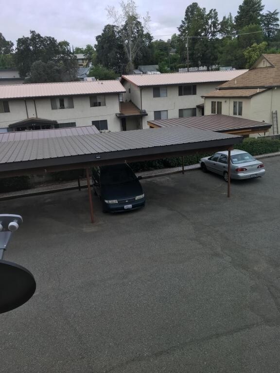 Foto del edificio - 1407 Olive Ave. Units 1-8