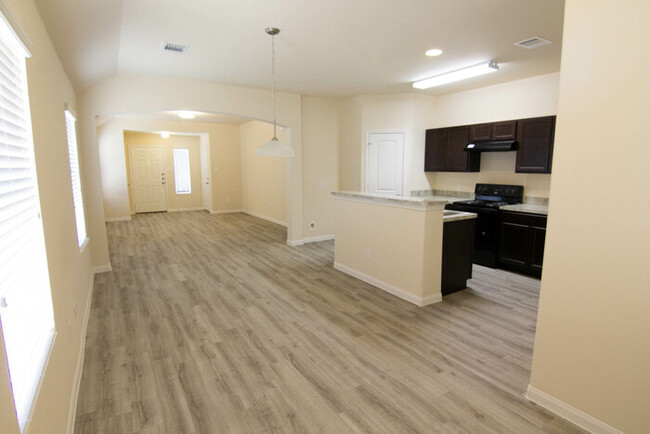 Foto del edificio - 187 Spring Meadows Cir