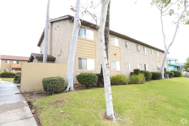 Building Photo - James Place Apartments