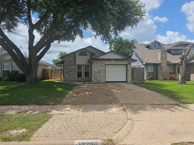 Foto del edificio - 19738 Swan Valley Dr