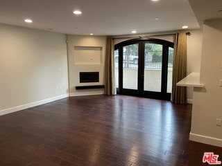 Building Photo - 1636 S Beverly Glen Blvd