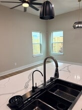 Building Photo - 2105 Esther Dr