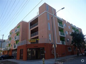 Building Photo - 14400 Friar St