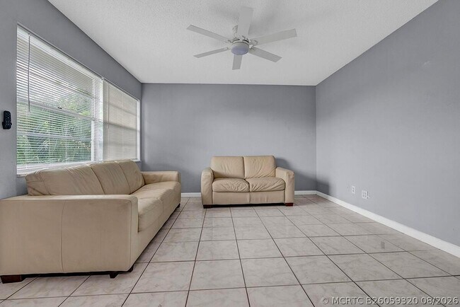 Foto del edificio - 340 NW 19th St