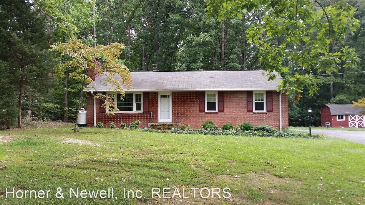 Primary Photo - 3 br, 1.5 bath House - 3210 Old Courthouse...