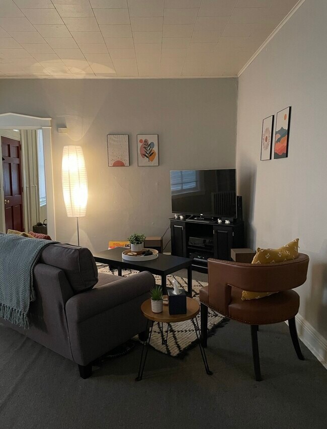 sala de estar - 137 E Lemon St