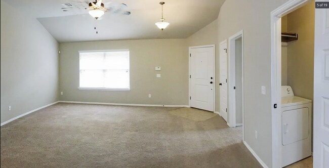 Foto del edificio - 19720 Serenade Way