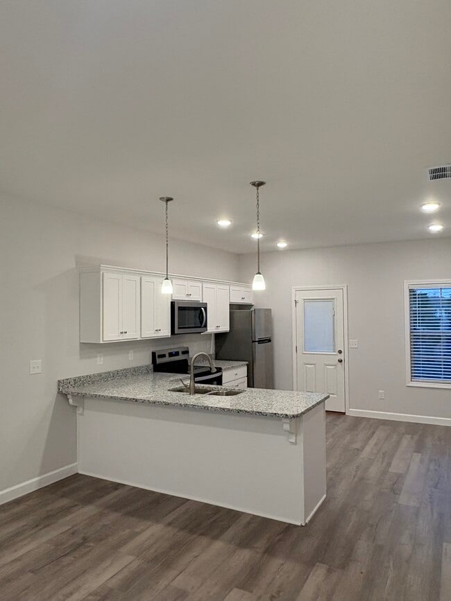 Foto del edificio - 871 Rodeo Ln