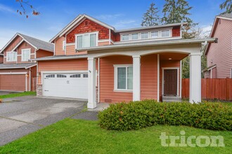 Building Photo - 11805 1st Pl SE