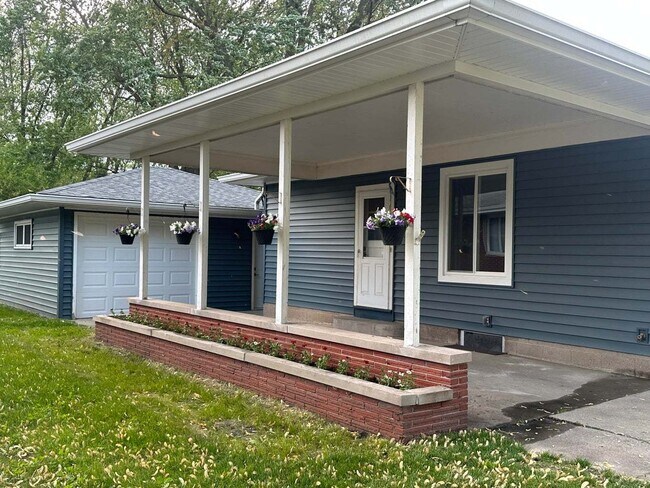 Foto del edificio - 8150 Greenwood Ave