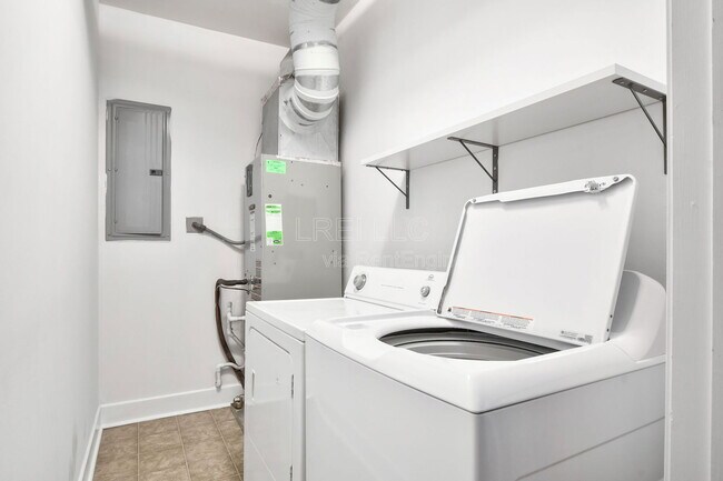 Foto del edificio - 423 S Wenzel St