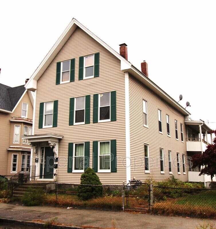 263 Spruce St Unit 2, Manchester, NH 03103 Condo for Rent in