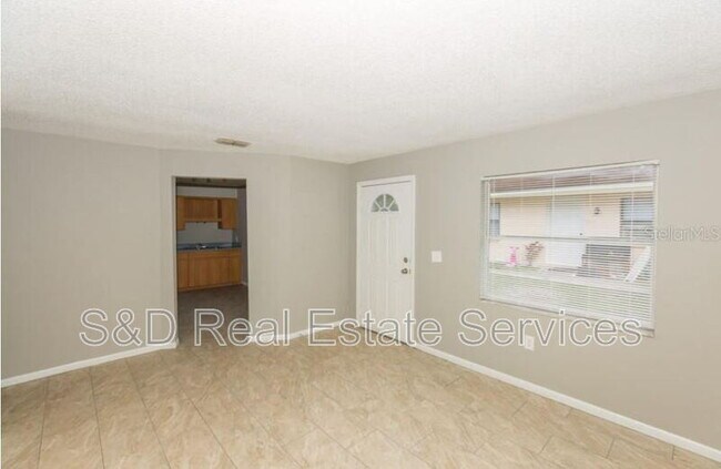 Foto del edificio - 3836 Deeson Rd