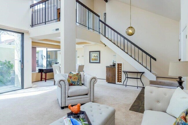 Foto del edificio - Walnut Creek Beautiful 2 bedroom 2 bath townhome excellent location!