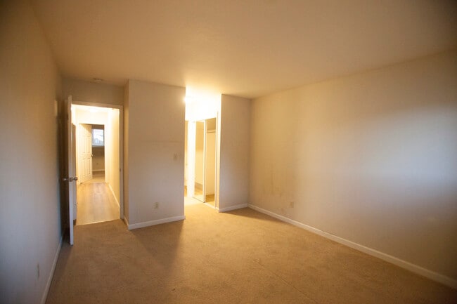 Master Bedroom - 621 Grand Fir Ave