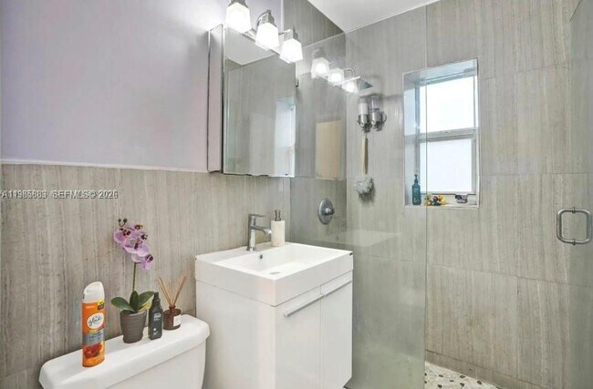 Foto del edificio - 10076 E Bay Harbor Dr