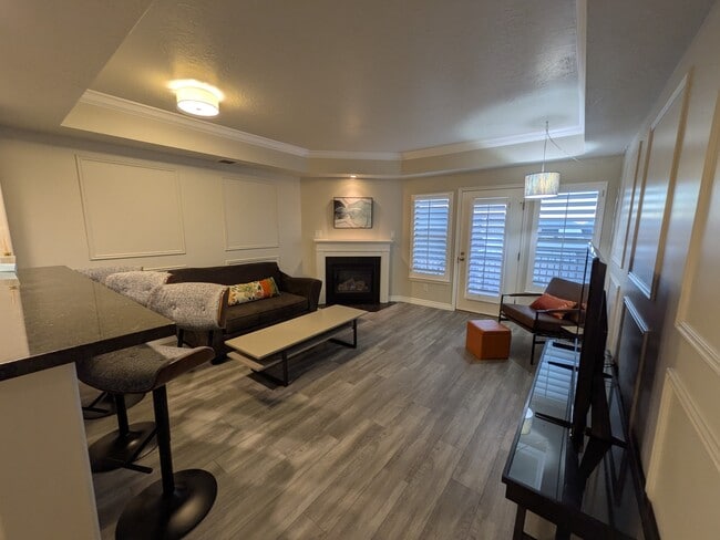 Building Photo - 5 S 500 W