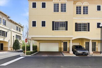 Building Photo - 5202 Hampton Beach Pl