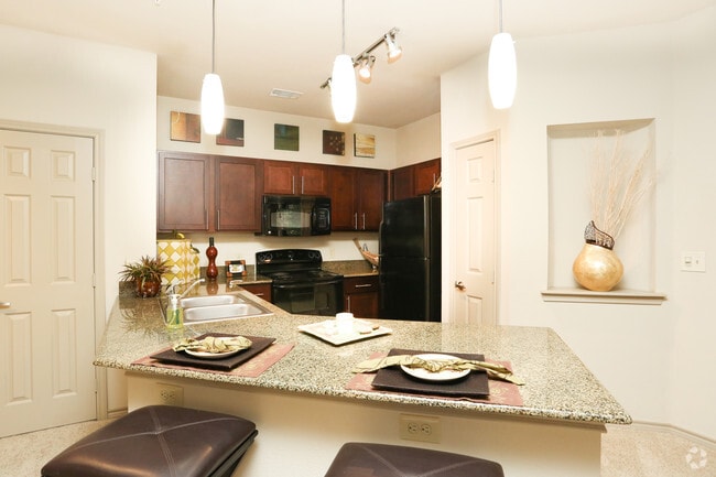 Unit B1 - Crest Round Rock