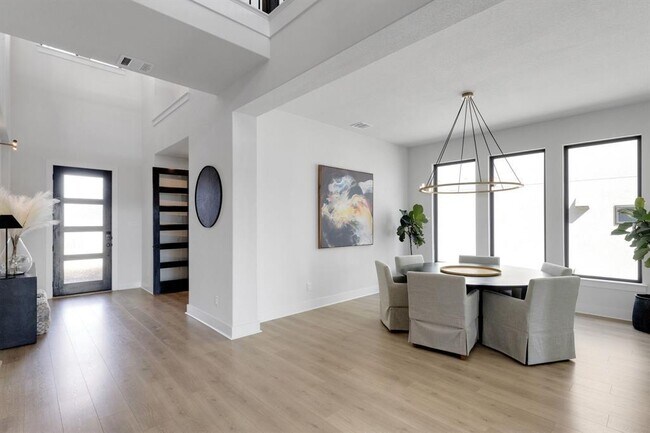 Foto del edificio - 325 Cumberland Cv