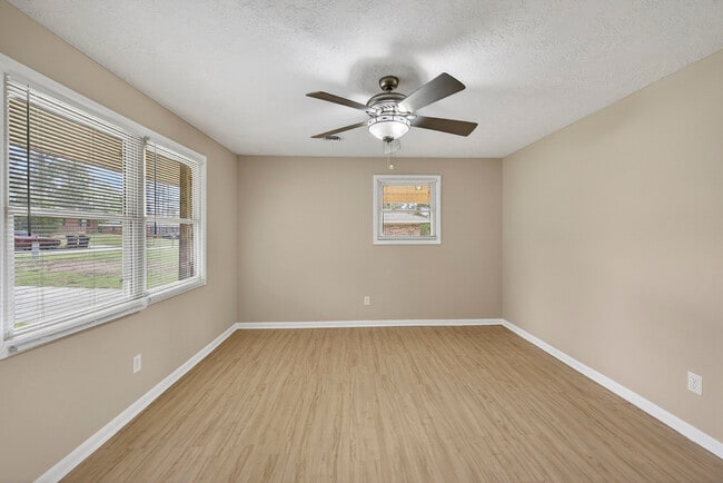 Building Photo - 2361 Dublin Dr