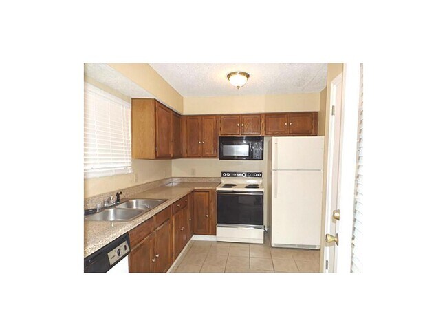 Building Photo - 4748 Old Bent Tree Ln