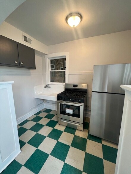 Foto del edificio - 5042 W 21st Pl