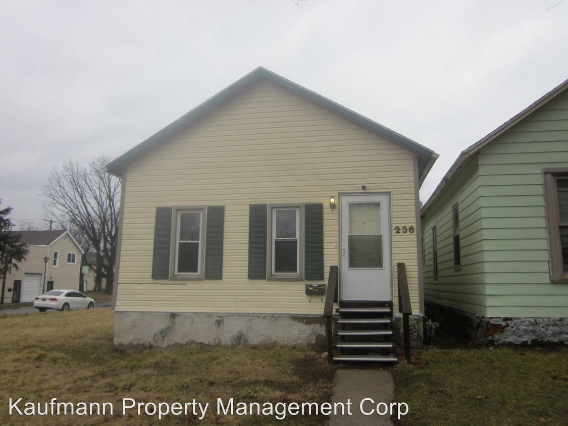 Primary Photo - 2 br, 1 bath House - 236 W Butler Street
