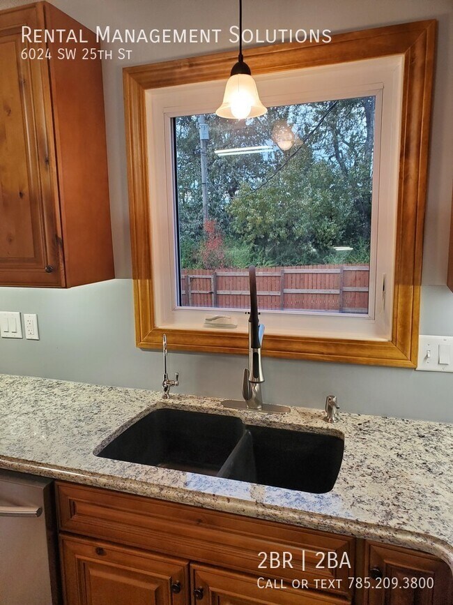 Building Photo - NEWLY REMODELED- 6024 SW 25th St- Washburn...